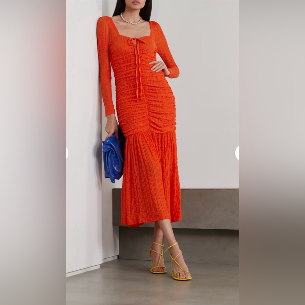 Ganni body-con bright orange dress. Size 8, eu 38 NWT. Smokefree petfree home.